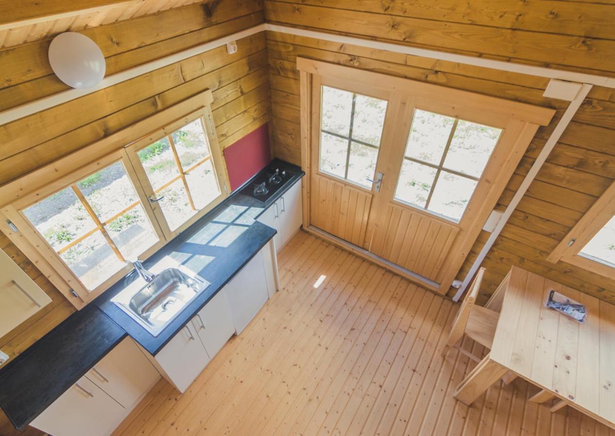 Albergue Restaurante De Artieda Ngoại thất bức ảnh